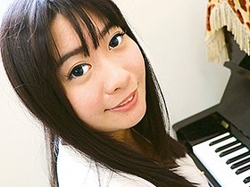 巨乳ボイストレーナーAV出演!底なし性欲の豊満素人女子が連続生中出しでイク!! あやか サンプル動画サムネイル